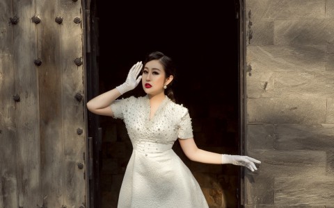 Ngắm nhìn vẻ đẹp vạn người mê của Nữ hoàng Kim Trang trong bộ ảnh mới